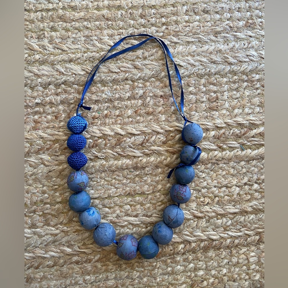 Girls boutique beaded necklace ￼